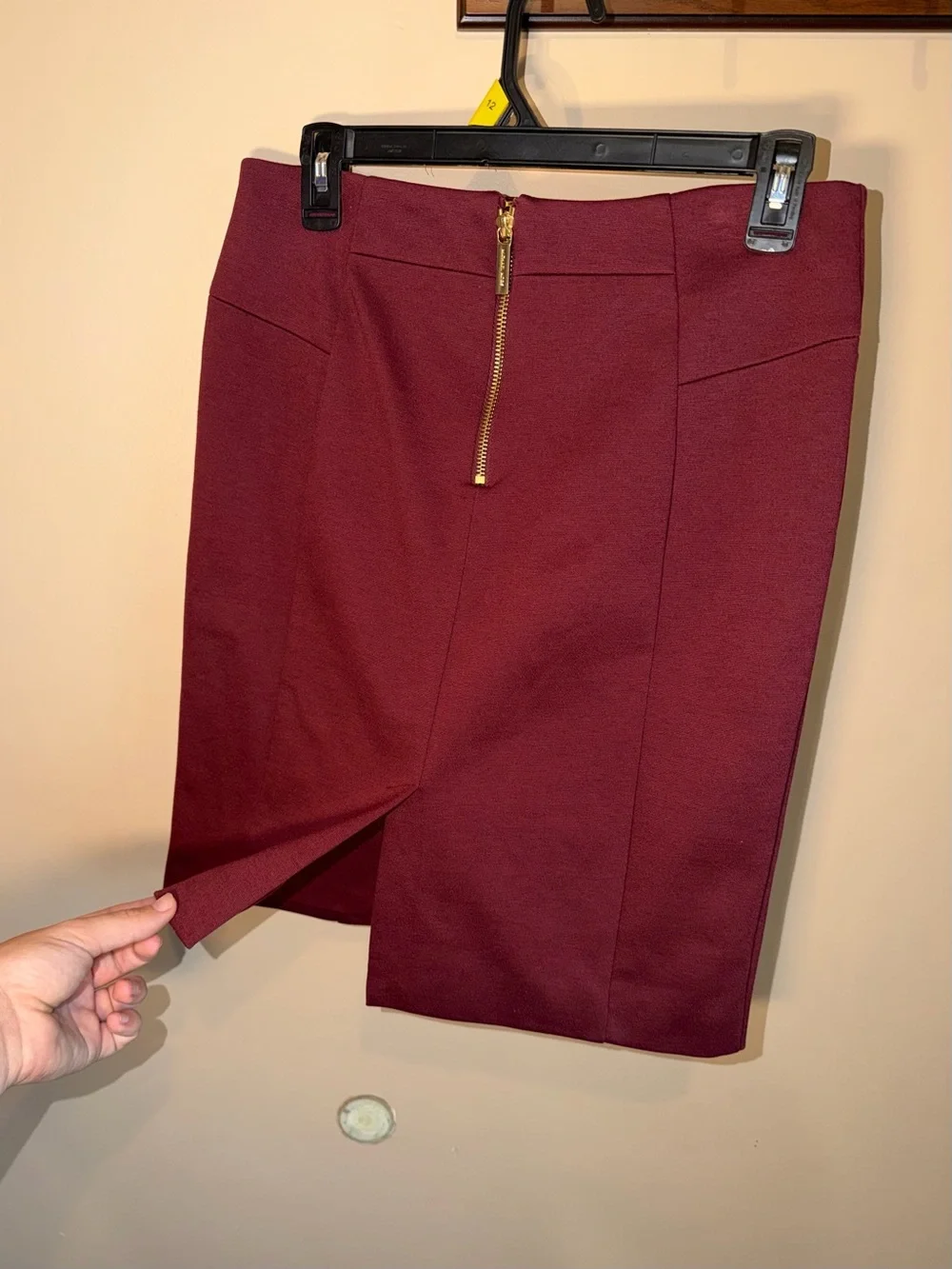 NWT Michael Kors Women’s Ponte Knit Pencil Maroon Skirt
